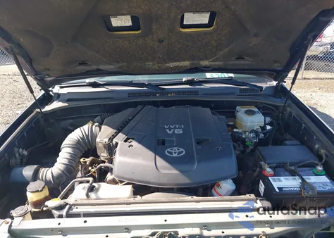 2004 Toyota 4Runner Limited V6 from USA, damaged, VIN JTEBU17R748016366